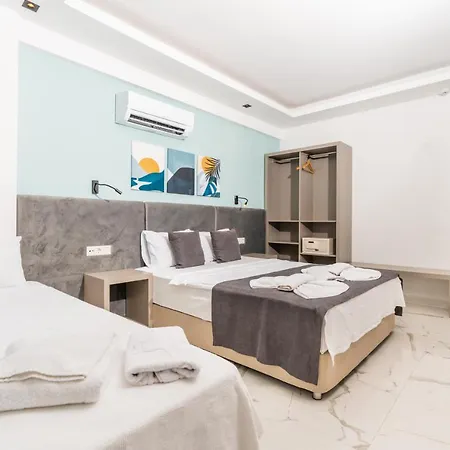 Hotel Leonis *