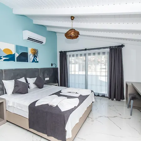 Hotel Leonis *